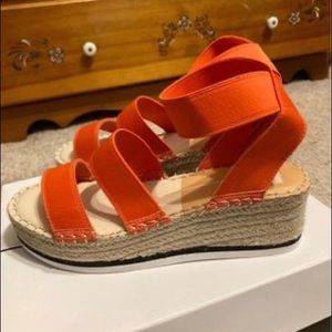 New Dolce Vita coral orange sandals sz 9.5